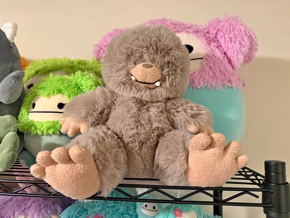 Jellycat Bo Bigfoot BNWT