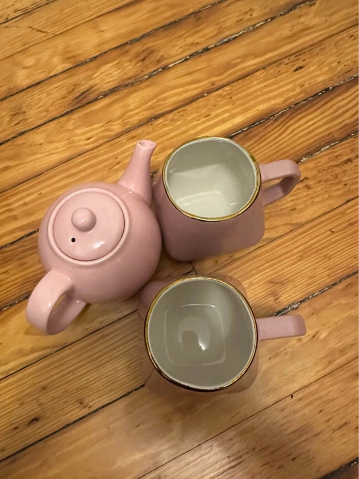 Pink Ceramic Tea Set with Teapot and Two Mugs - photo 3