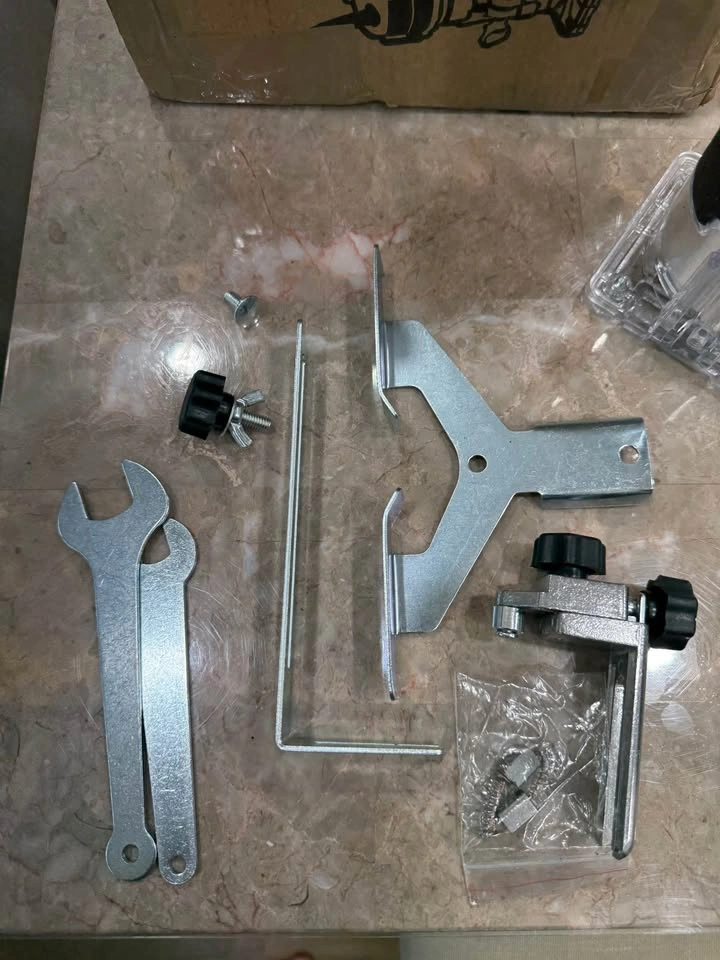 New Heavy Duty Router with Accessories - photo 4