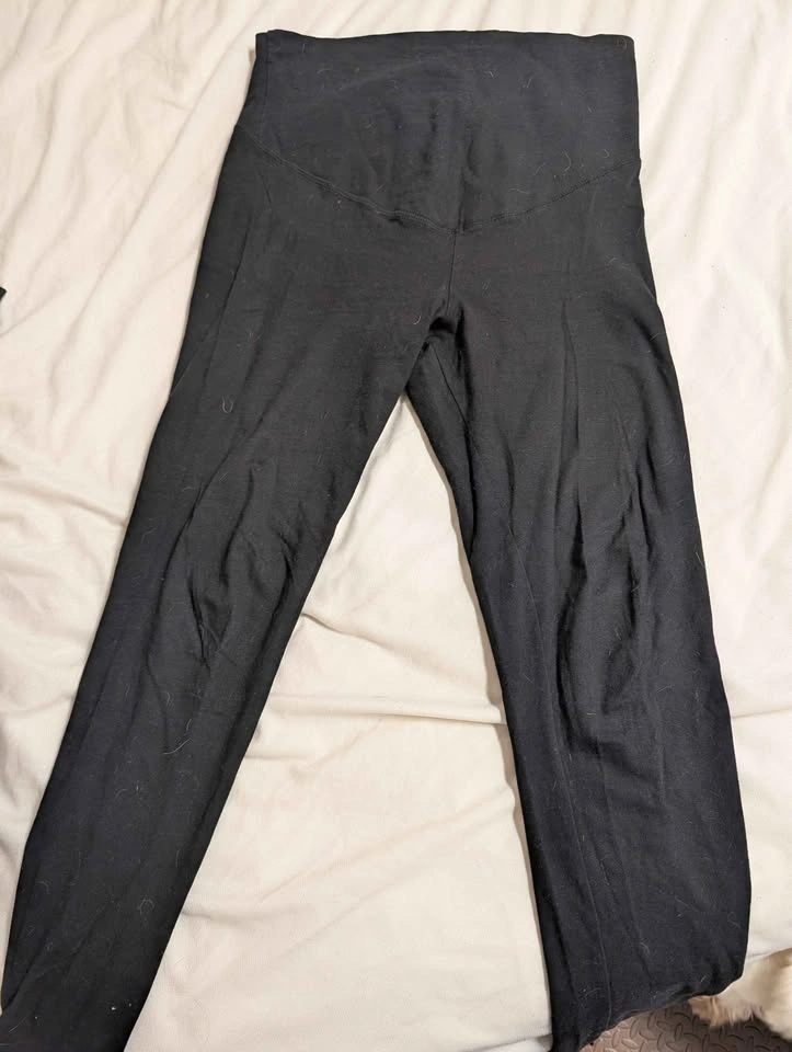 Maternity clothes - photo 2