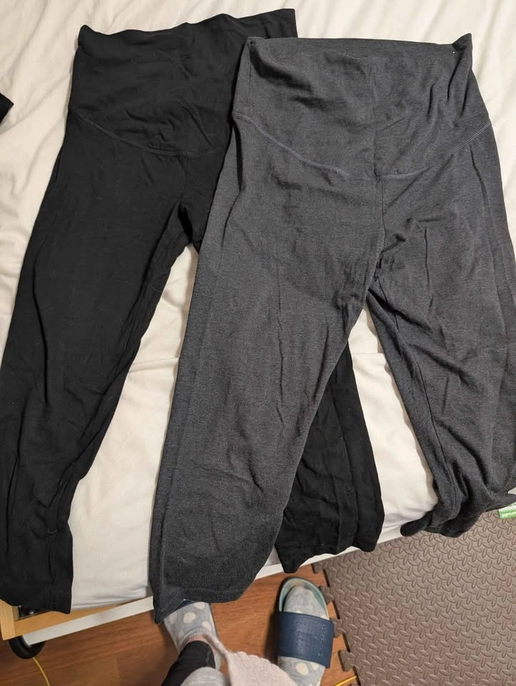 Maternity clothes - photo 3