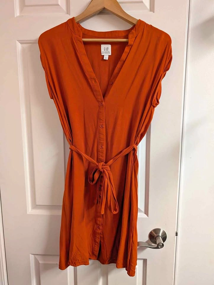 Gap Maternity Dresses XS