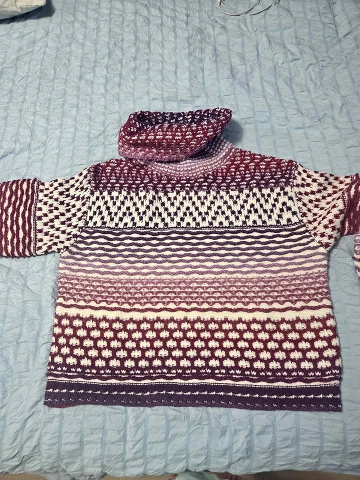 Women’s Oversized Knit Sweater (Patchwork & Gradient)