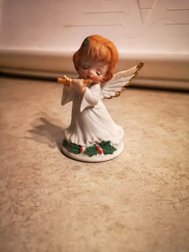 Vintage 1989 Lefton Christmas Angel Flute Figurine thumbnail