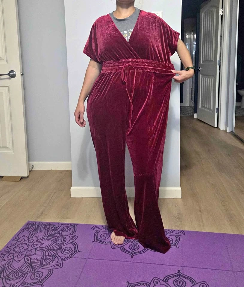 Women's Velvet Jumpsuit – Wine Red / Burgundy (Brand New)