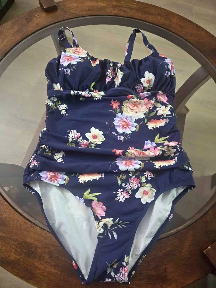 One-Piece Floral Print Swimsuit