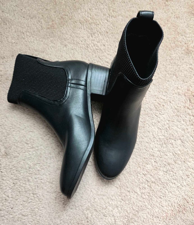 Brand New SHEIN Women's Black Elastic Ankle Boots - Size 6