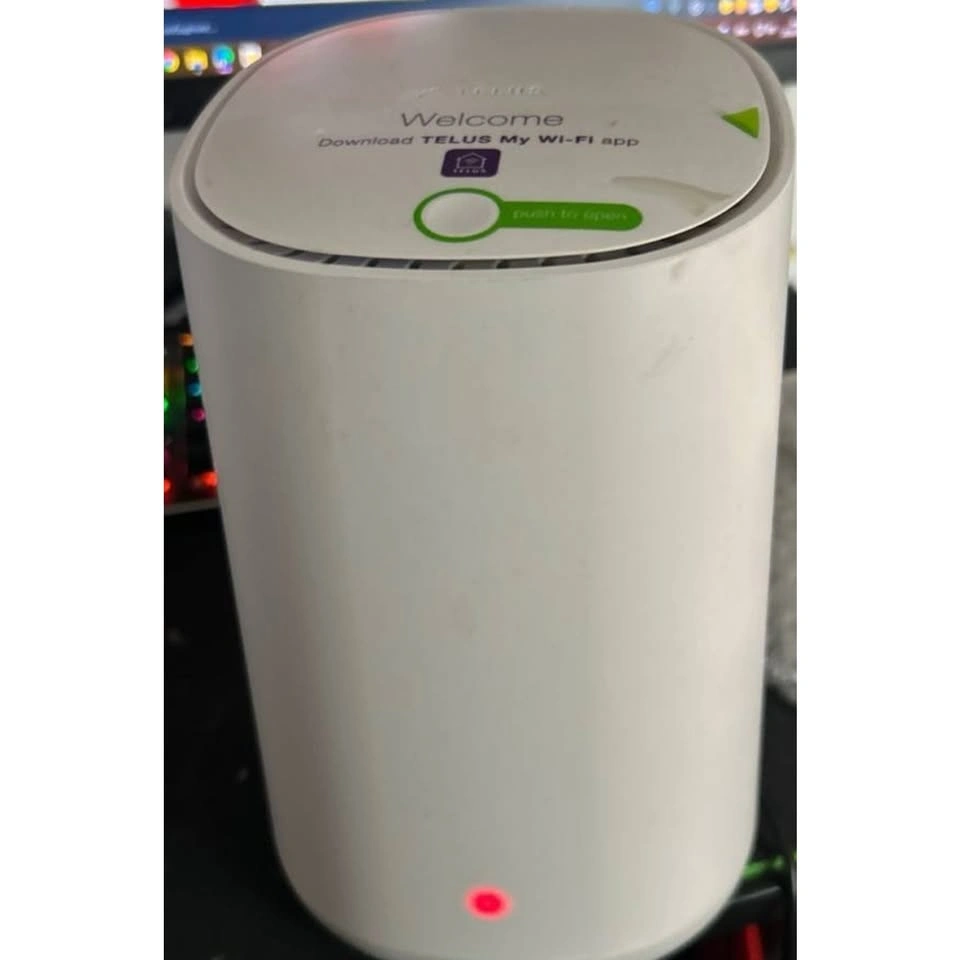 TELUS ZTE MC7010CA 5G Smart Hub Outdoor Unit Router Bundle - photo 4