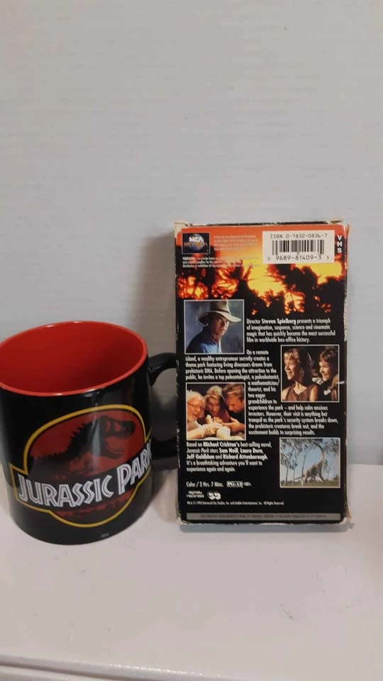 Jurassic Park VHS and Silver Buffalo Ceramic Mug - photo 2