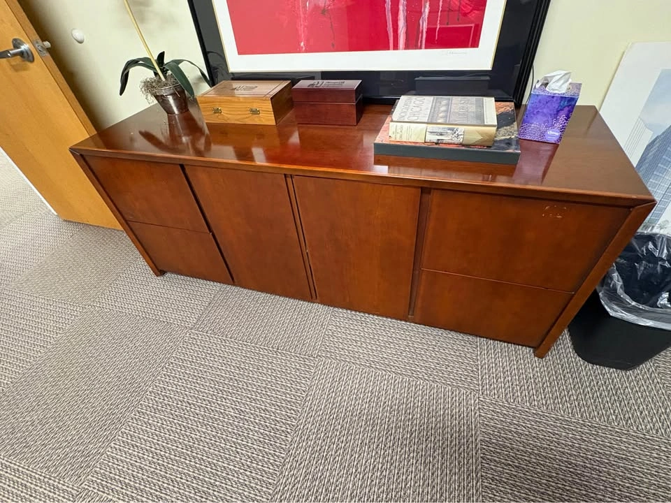 Mid-Century Modern Kimball Cherry Credenza / Sideboard - photo 5