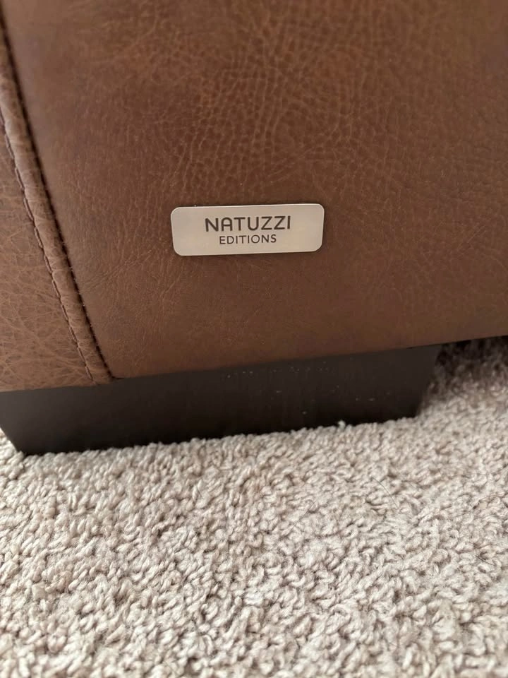 Power Reclining Leather Natuzzi Couch and Loveseat - photo 4