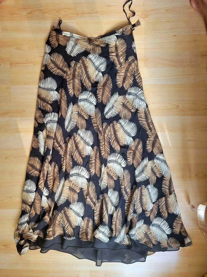Jones New York Silk Maxi Skirt Size 6
