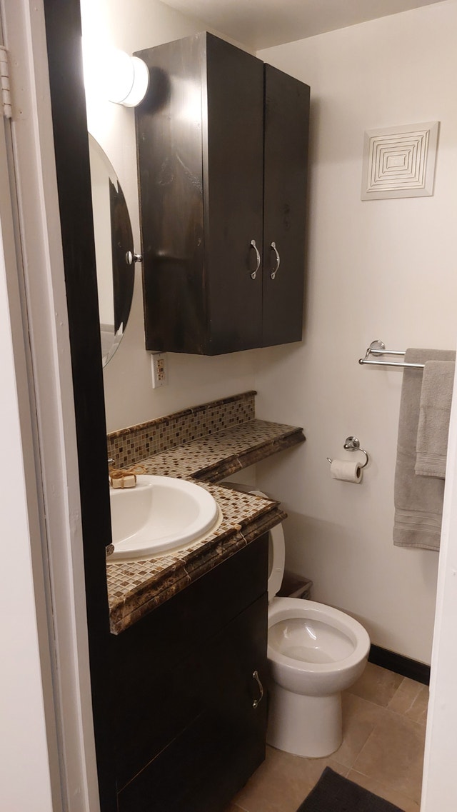 Basement Studio Apartment for Rent - photo 4
