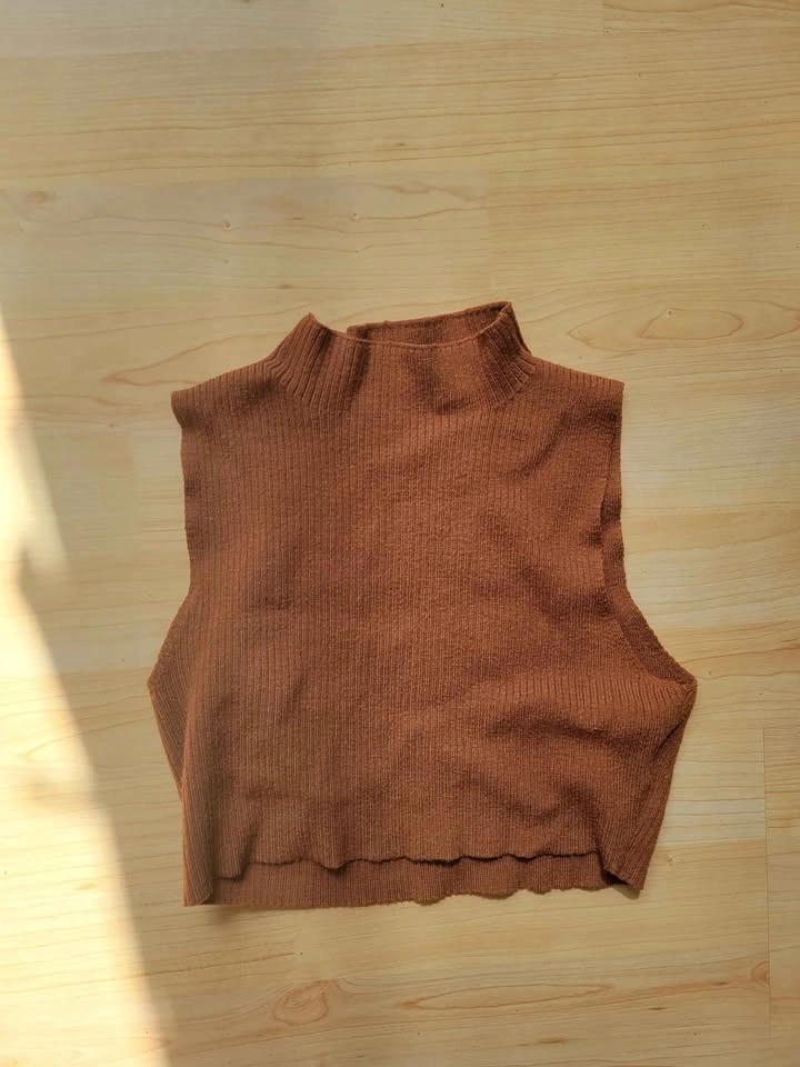 Mock Neck Sleeveless Knit Crop Top Size S - photo 2