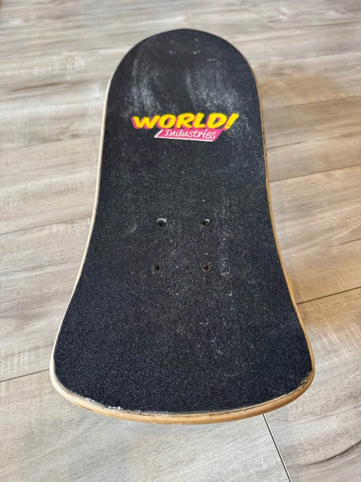 World Industries Skateboard - photo 2