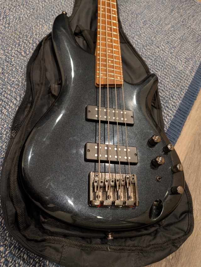 Ibanez SR300E Bass Guitar - Very Good - photo 4