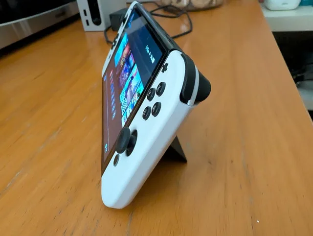 Nintendo Switch OLED Console White with Case - Like New - photo 4