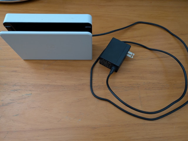 Nintendo Switch OLED Console White with Case - Like New - photo 5