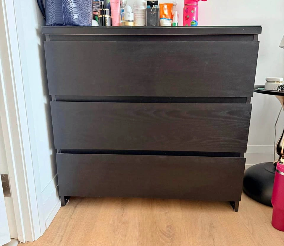 IKEA MALM Dresser (This one comes with Glass Top)