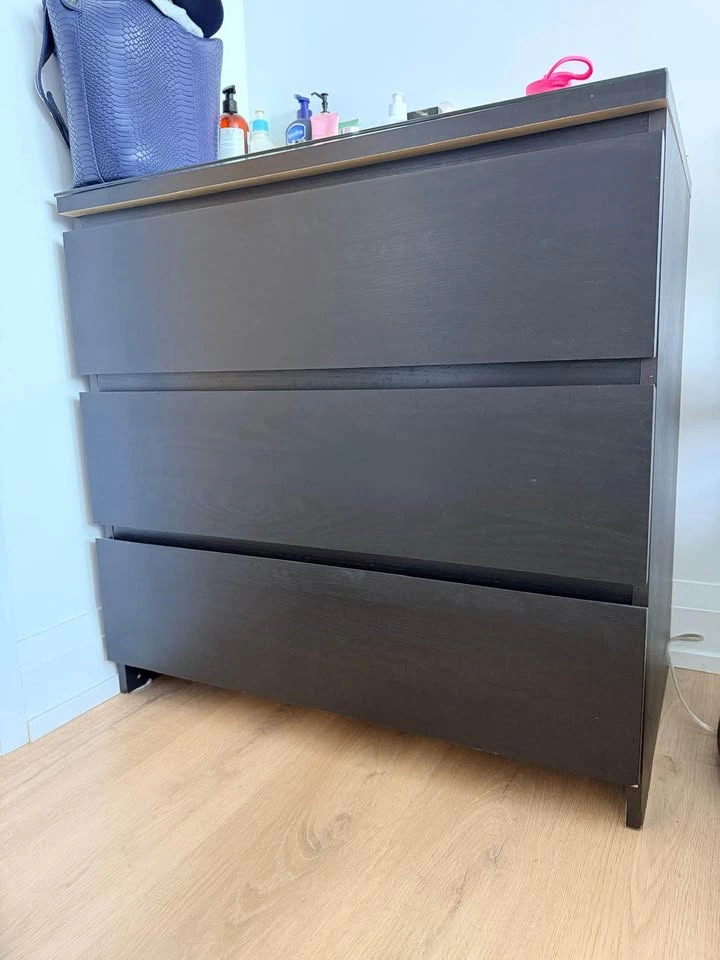 IKEA MALM Dresser (This one comes with Glass Top) - photo 2
