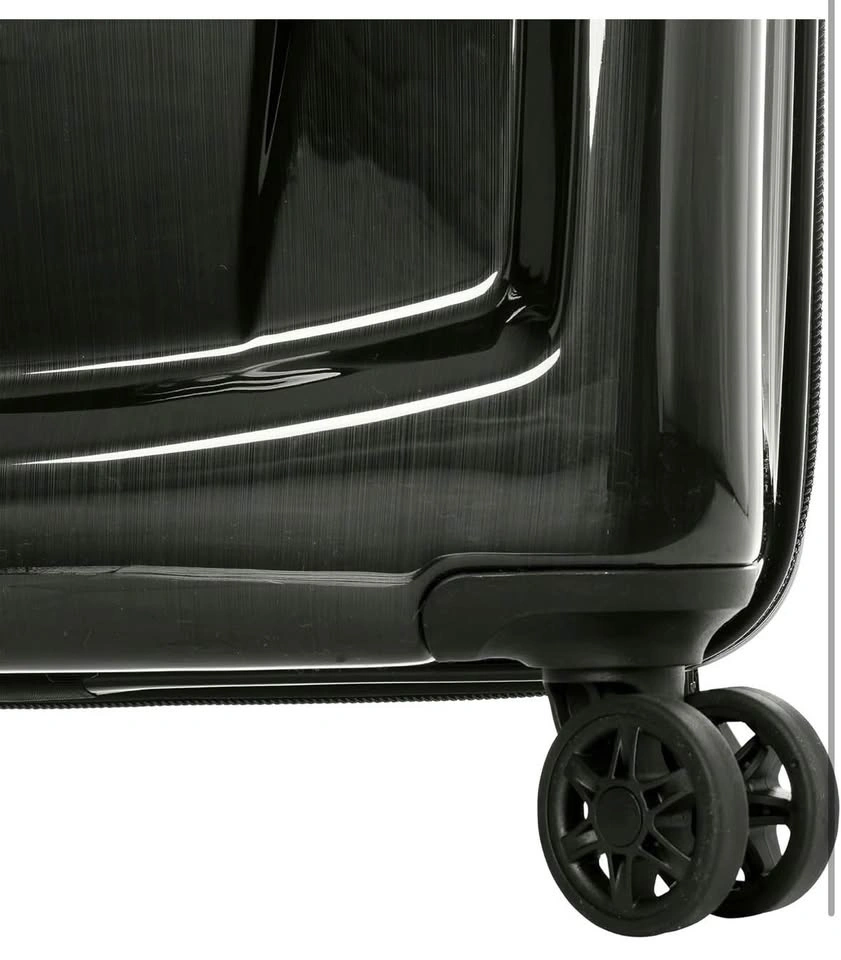 Moving Sale - Samsonite Carry On Hardside Spinner Suitcase - photo 4