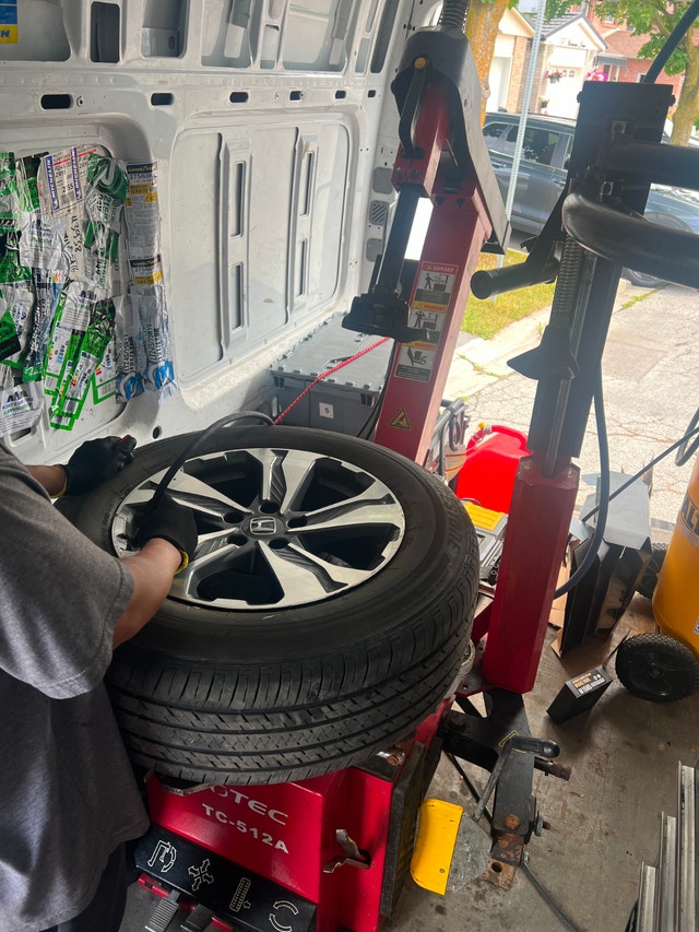 Mobile Tire Change (On/Off rim)