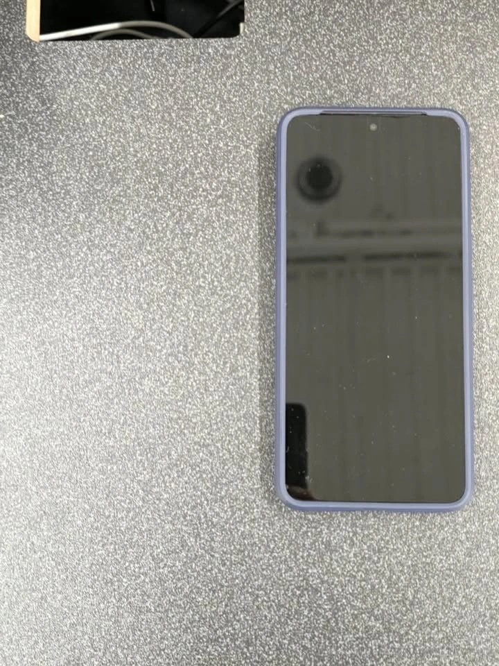 Tech Clearout – Pixel 8 Pro, Moto Edge+, Headphones & More - photo 3