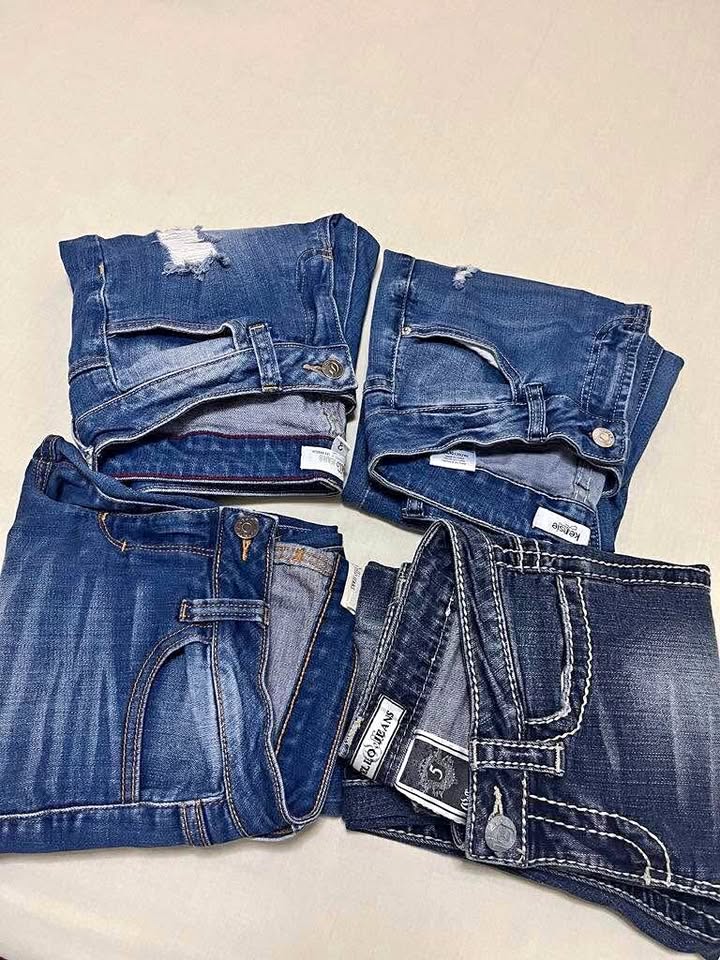 Lot of 4 Pair of Jeans in Excellent Condition!!!
