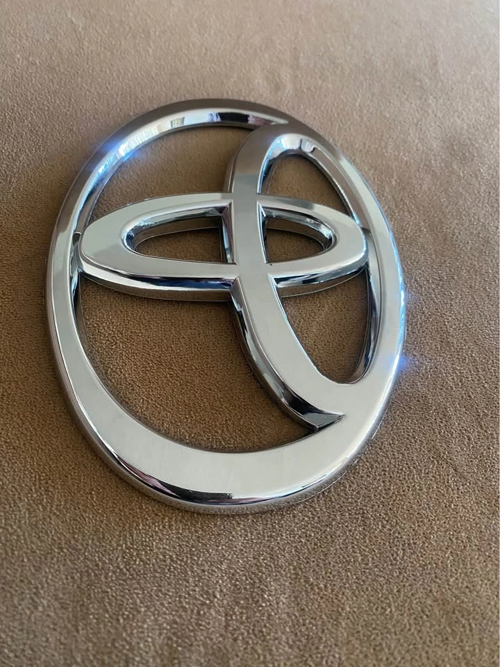 Corolla logo emblem - photo 2