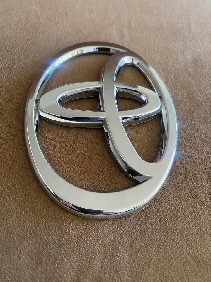 Corolla logo emblem - photo 4