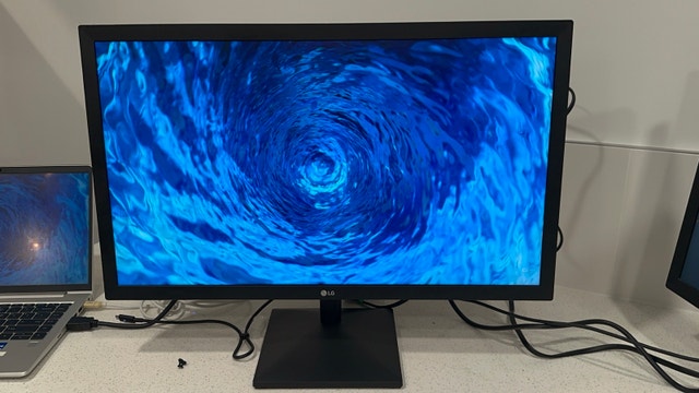 Lg Full HD Hdmi Monitor @70$ - photo 2