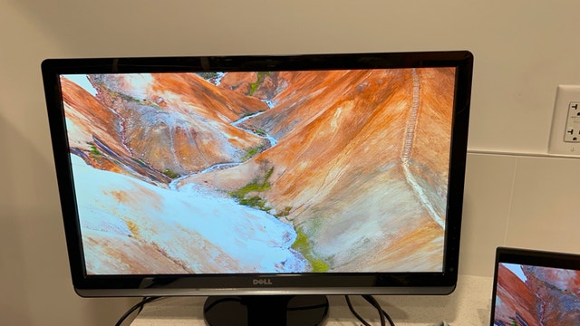 Dell 24” HDMi Monitor || Working Perfectly - photo 2