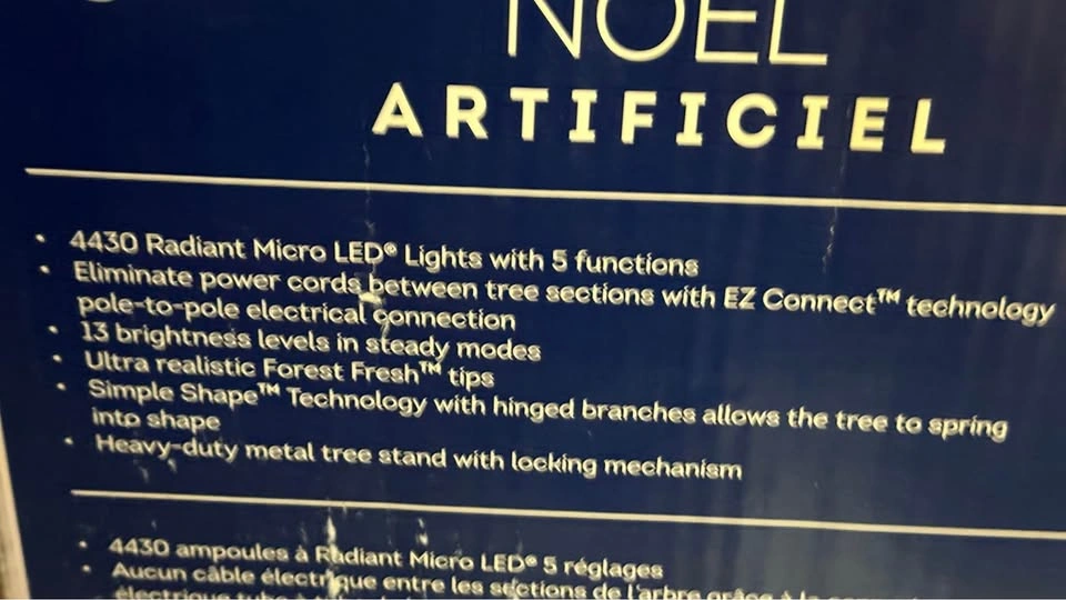12ft Full Aspen Green Pre-lit Christmas Tree w/ 1,800 Lights - photo 4