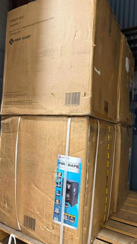 Sealed First Alert 2.14 cu. ft. Waterproof Fire Resistant Safe - photo 3