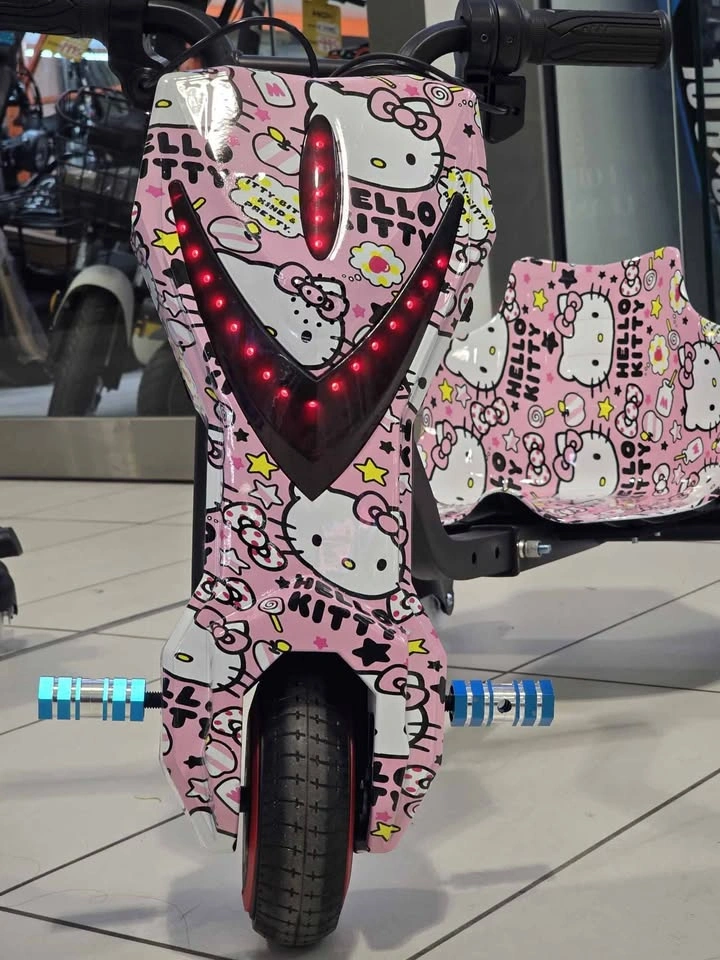 Electric Drift Trikes - Blue Camo & Hello Kitty - photo 3