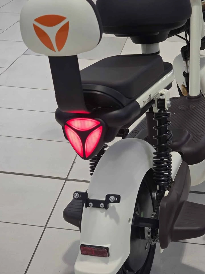 YADEA Teena Electric Scooter - photo 4