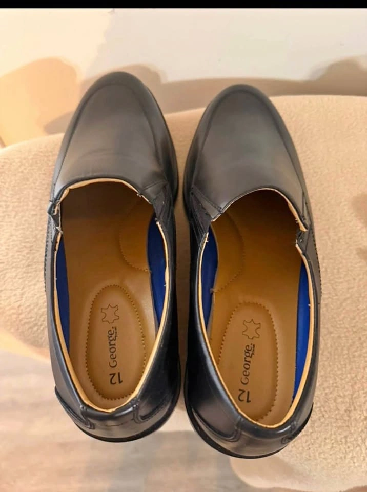 Brand new Size 12 Men’s black shoe