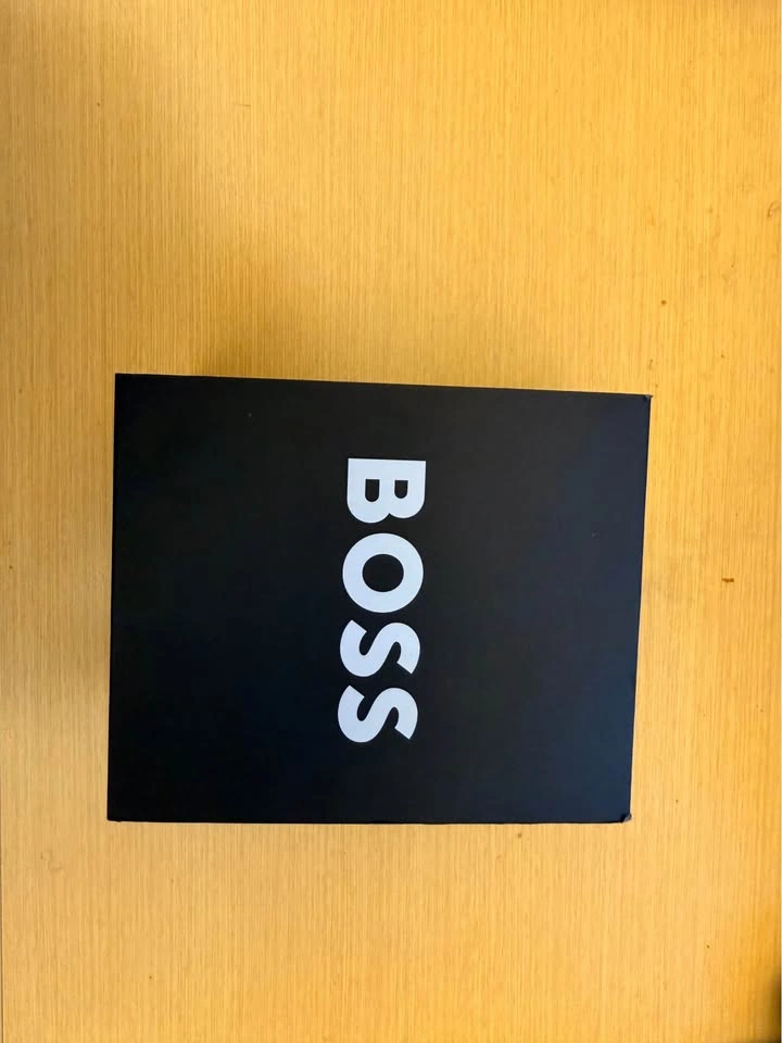 Hugo Boss Watch blue face brown leather strap - photo 2
