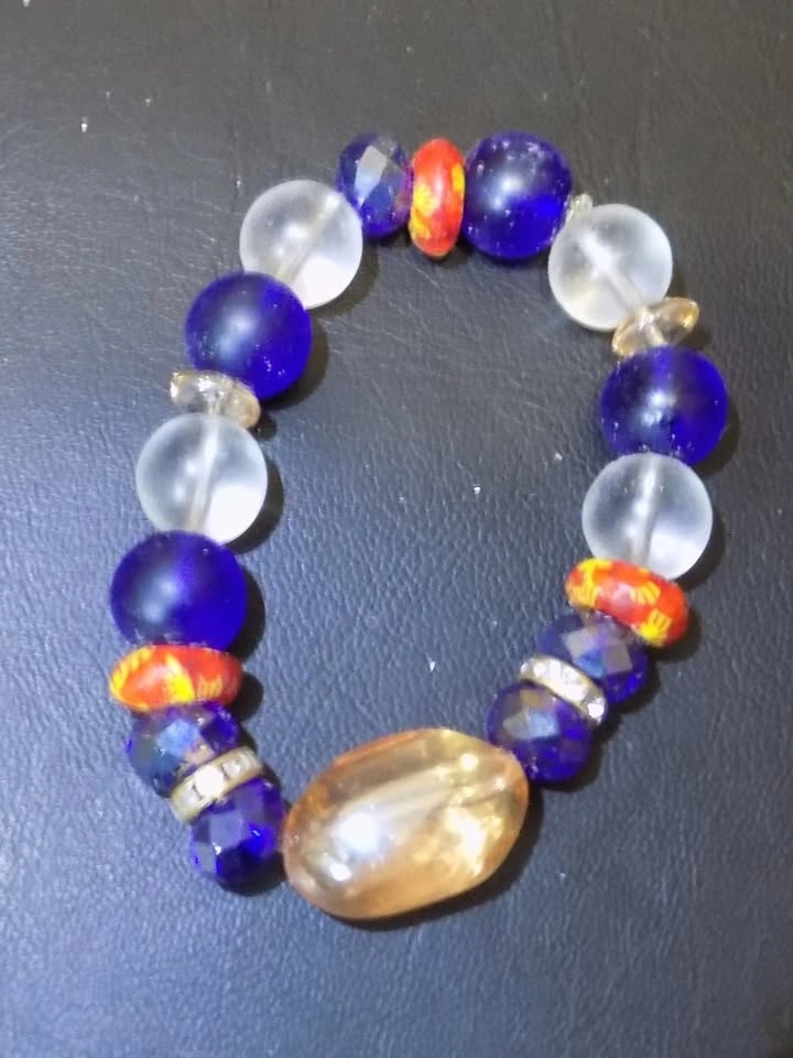 African Glass Beads - Bracelet - photo 2