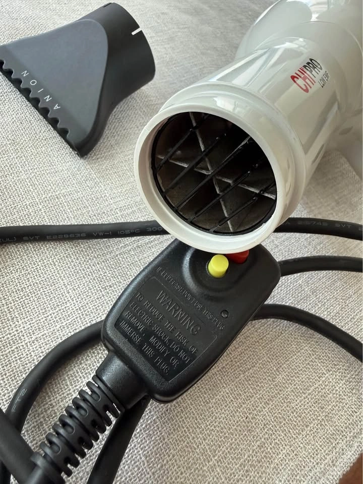 Hair Dryer Chi Pro Low emf - photo 3