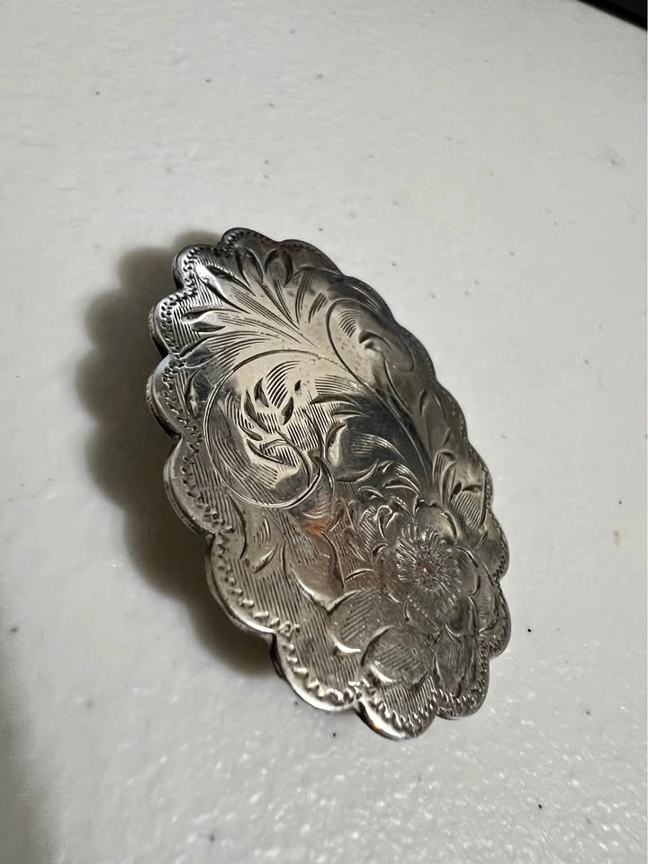 Vintage Sterling Silver Engraved Floral Brooch – 6.6g