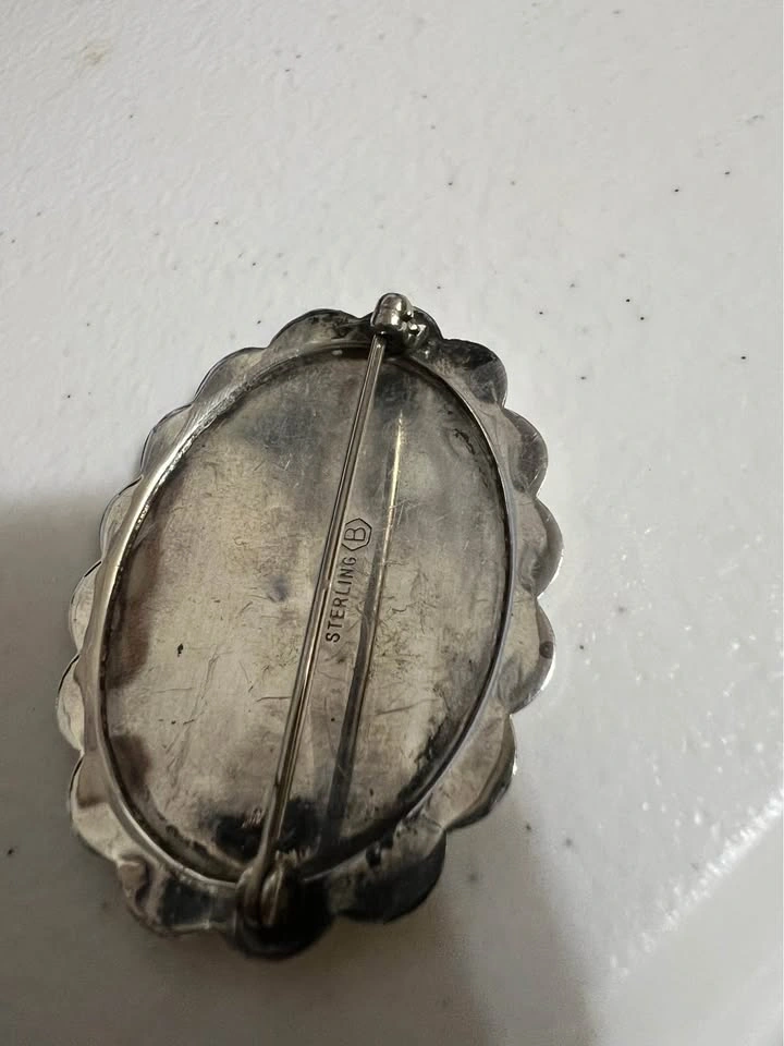 Vintage Sterling Silver Engraved Floral Brooch – 6.6g - photo 4