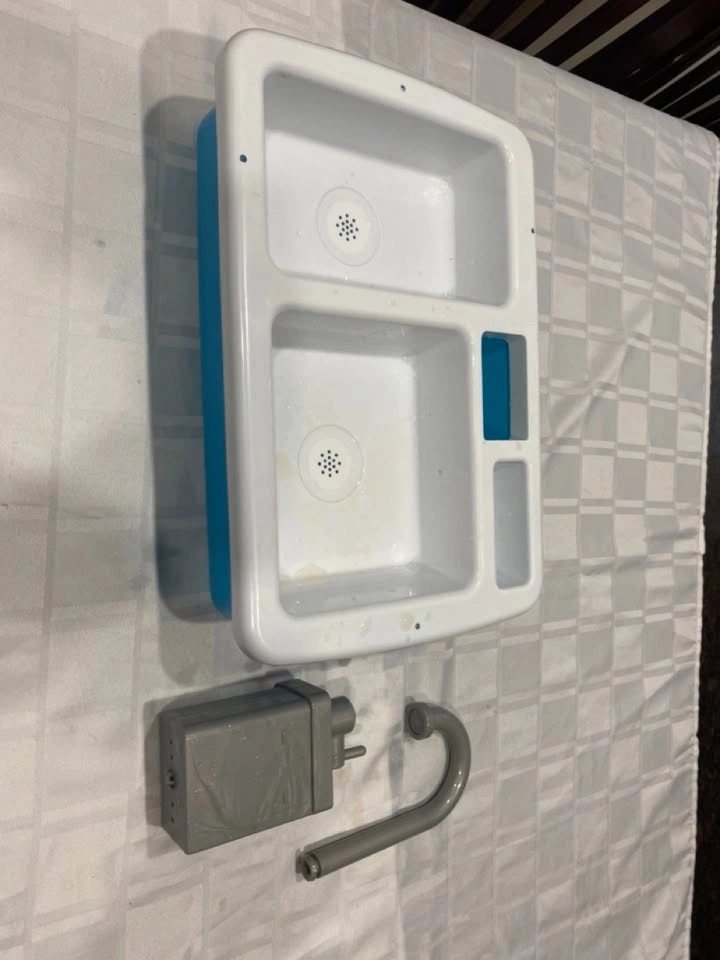 Kitchen Sink Toy Pretend Hard Plastic Drainer Running Water - photo 5