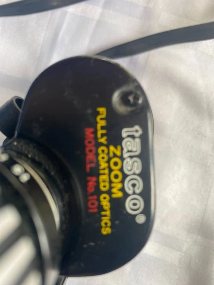 Tasco Zoom Binoculars With Hard Case 7x-15x35 - photo 5