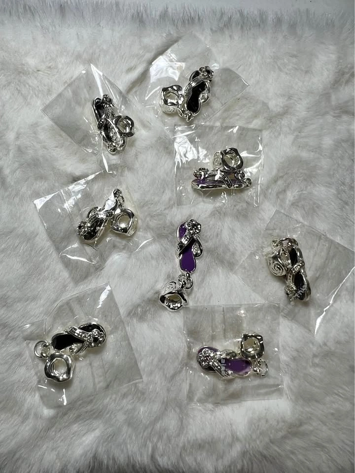 Sandal Charms – Black & Purple – Jewelry Craft Lot