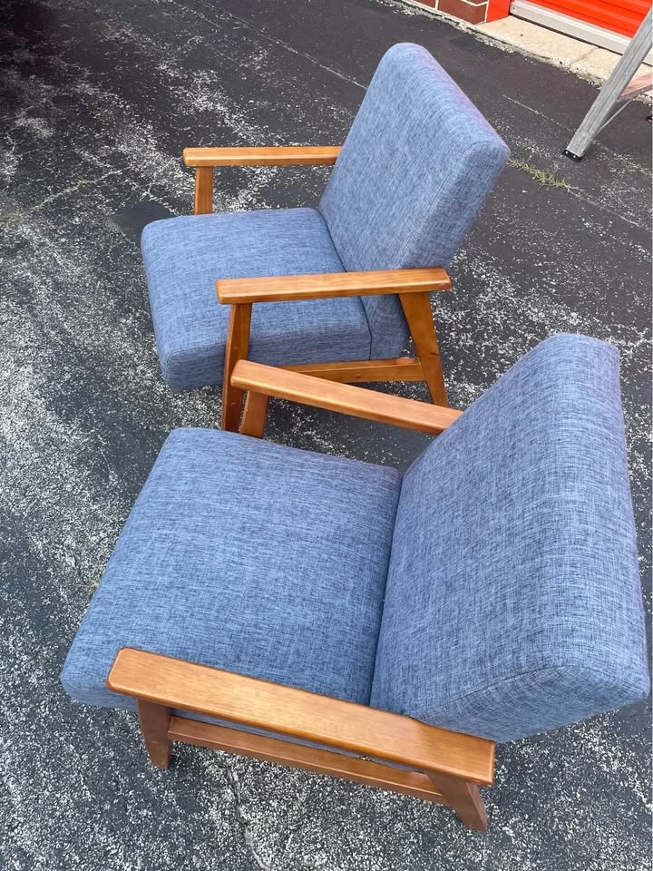 Set of Wade Logan Arm Chairs - photo 3