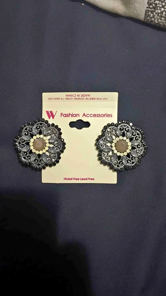 Fashion Accessories Floral Rhinestone Clip-On Earrings