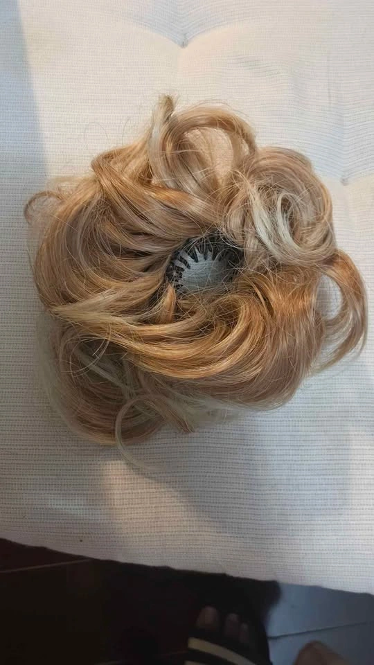 Blonde Mix Messy Bun Hair Extension with Claw Clip - photo 3