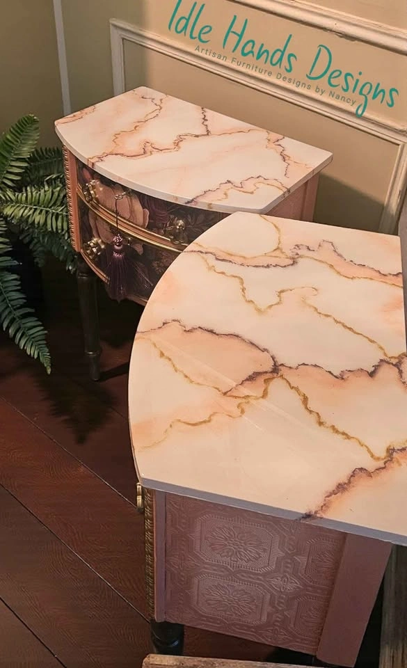 Peachy Keen - Bedside Tables - photo 4