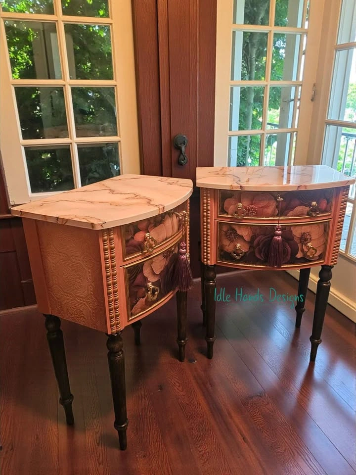 Peachy Keen - Bedside Tables - photo 5